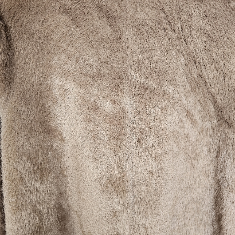 NWT Rebecca Minkoff Long Faux Fur Coat – Size M - Picture 15 of 16